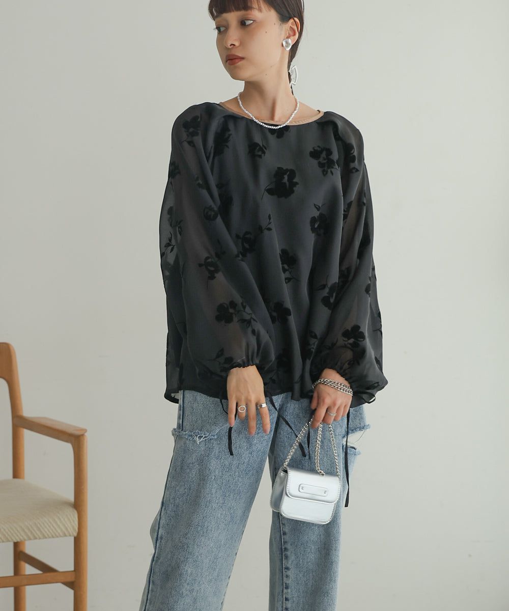 日本 Bab - 緹花透感泡泡長袖上衣-黑