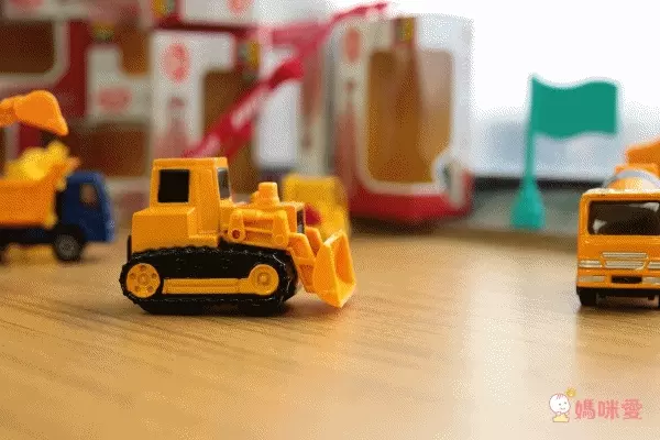 銅板價【擬真合金車】車車控寶千萬別錯過！