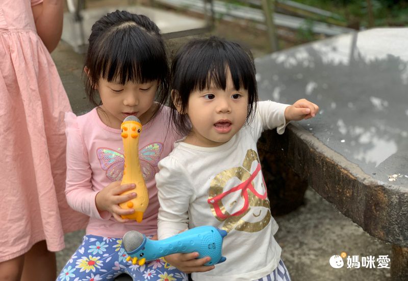 下殺5折↘小牛津《長頸鹿麥克風》卡拉OK+故事機二合一