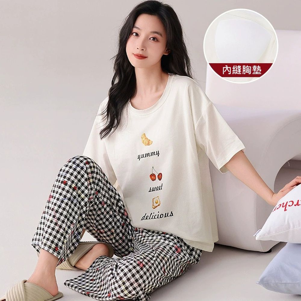 親膚棉零束縛胸墊短袖X長褲家居睡衣套裝-可頌X塗鴉格紋-米X黑白