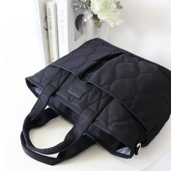 日本 LIZDAYS - 多功能10口袋輕量絎縫媽媽包-送推車掛鉤-黑 (30x23.5x12.5cm)