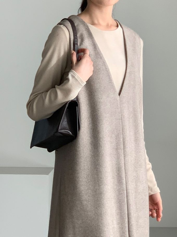 韓國女裝連線 - 簡約V字混羊毛側開連身洋裝-淡摩卡咖 (FREE)