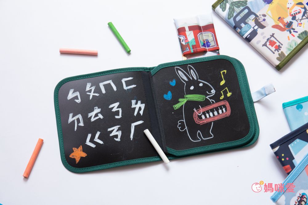 美國Jaq Jaq Bird - 攜帶型粉筆畫冊-唊喀鳥與朋友系列 (空白款) -太空旅遊