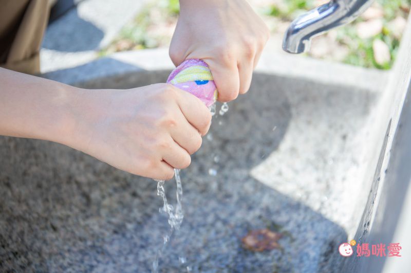 日本現代百貨 - 抗UV水涼感巾(附收納罐)-格子-粉 (30x100cm)