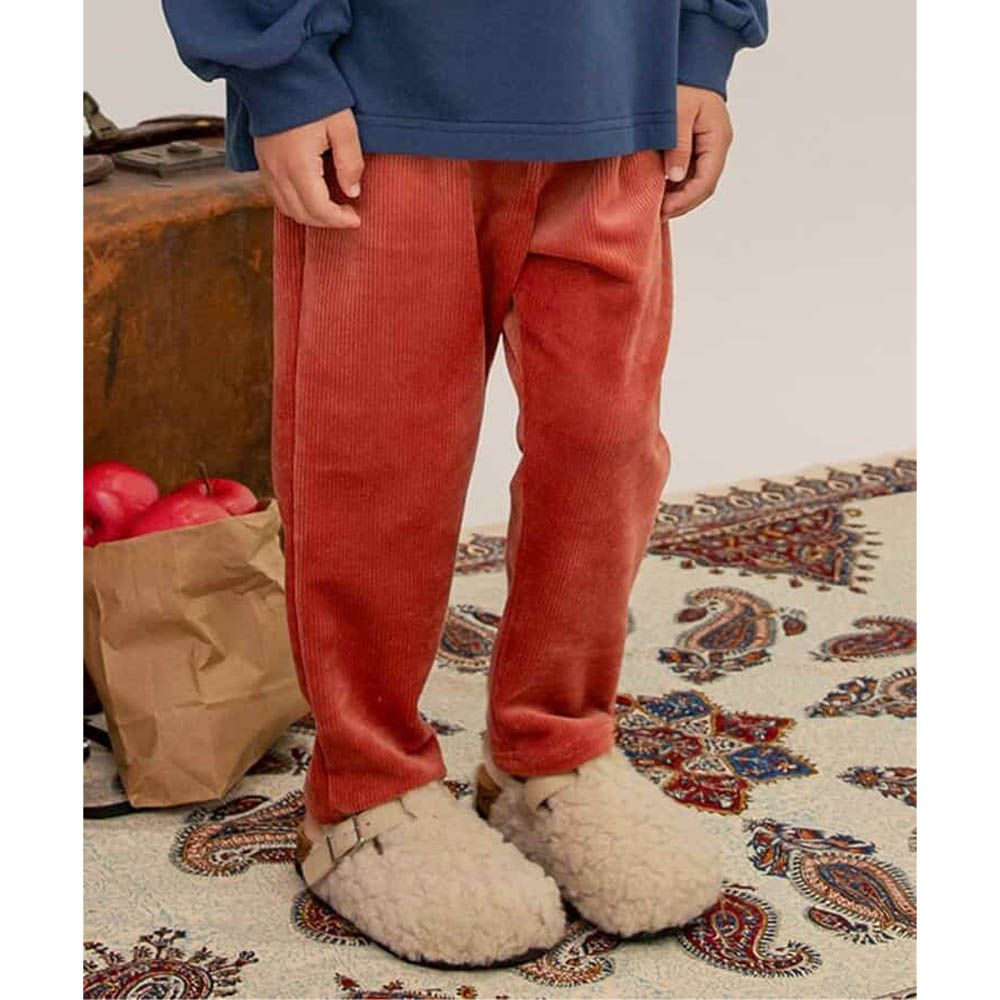季節感舒適絨面直筒長褲-磚紅