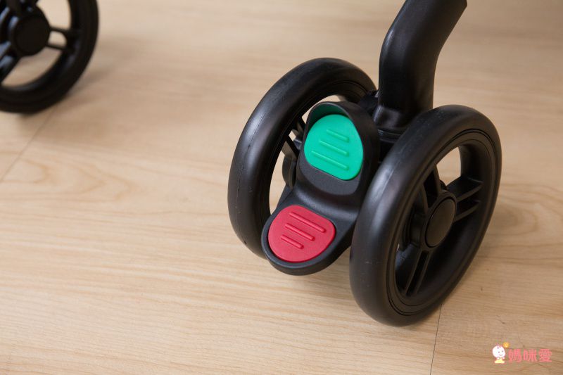 折疊推車最佳選擇！$5000元有找！收納面積最小【JOLLY 嬰兒手推車】單手秒收沒問題！