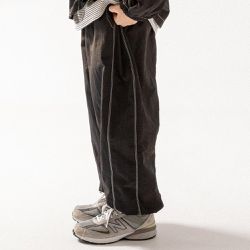 韓國 BUCKET LIST - 鬆緊腰縫線點綴縮口長褲-黑