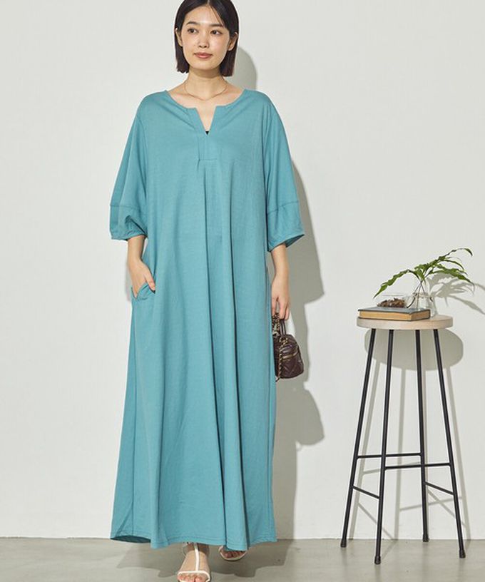 日本 Sans Souci 34+ - 接觸涼感 顯瘦A字鑰匙領五分袖洋裝-淺灰