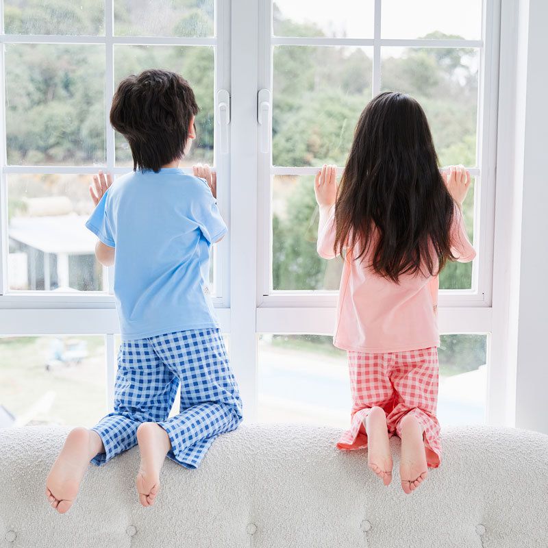 萊卡薄款短袖寬褲家居服套裝/空調服-熊熊+格子褲-奶油白