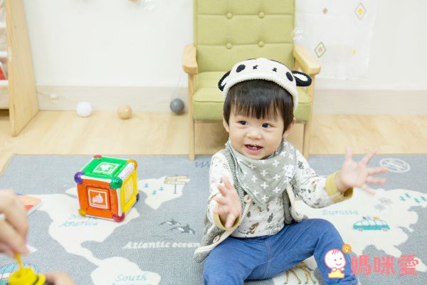 逗趣動物 Baby Talk造型手工編織帽 新生兒帽♡