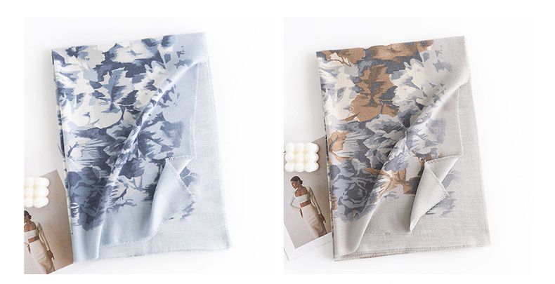 民族風渲染仿羊絨保暖圍巾-玫瑰花園-灰色 (180x60cm)