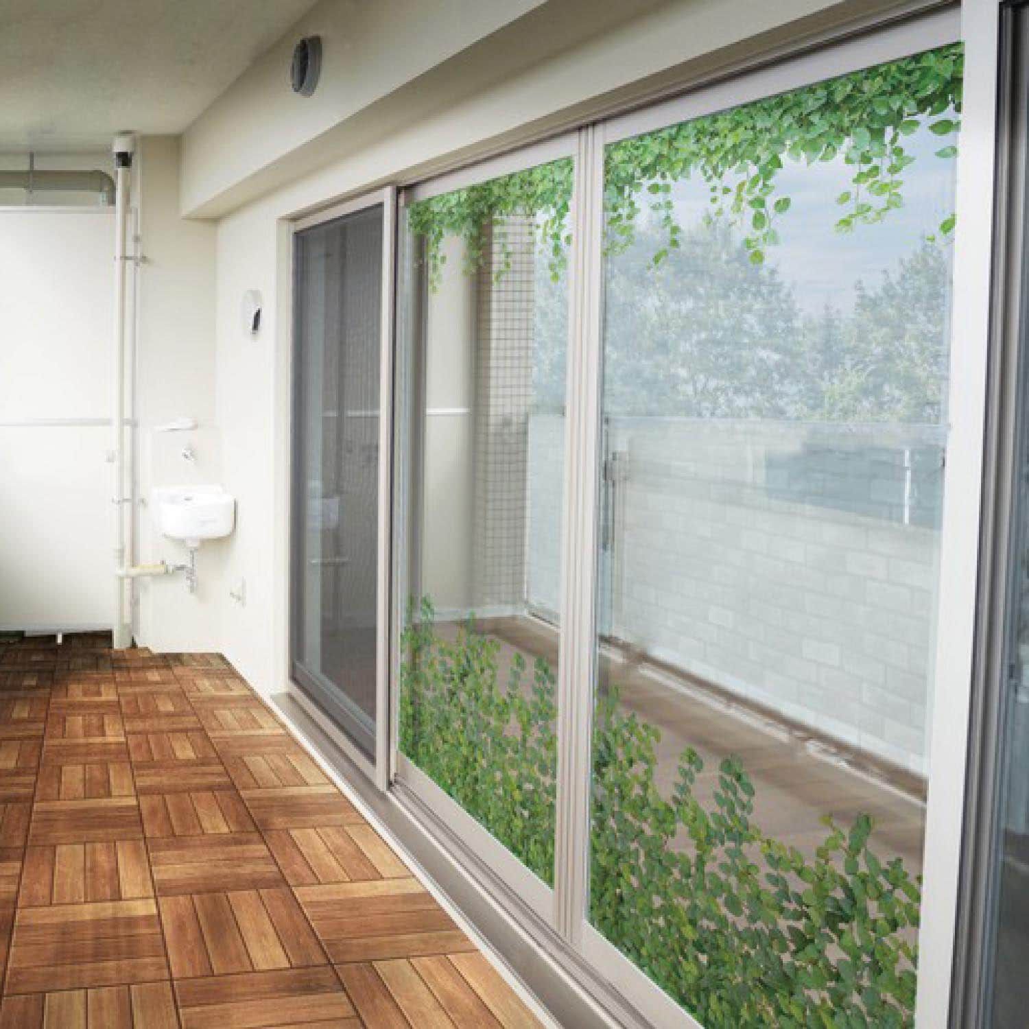 日本千趣會 - 日本製 99%抗UV綠意光影窗貼(靜電式)-熱帶風 (90×90cm)