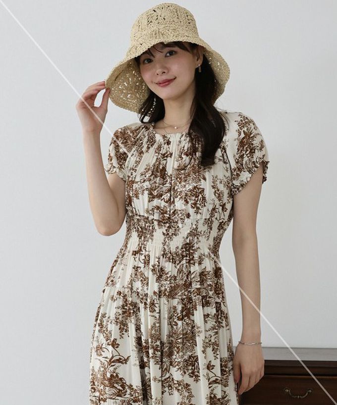 日本 BLUE EAST - 一字領2way露肩迷人短袖洋裝-歐風花卉-海軍藍