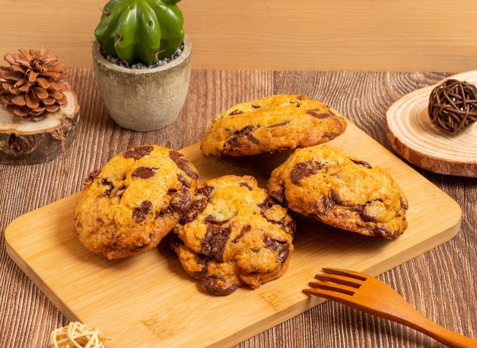 黛西蛋塔DAISI - (免運)美式巧克力軟餅乾6入/盒+巴斯克乳酪蛋糕480公克/盒