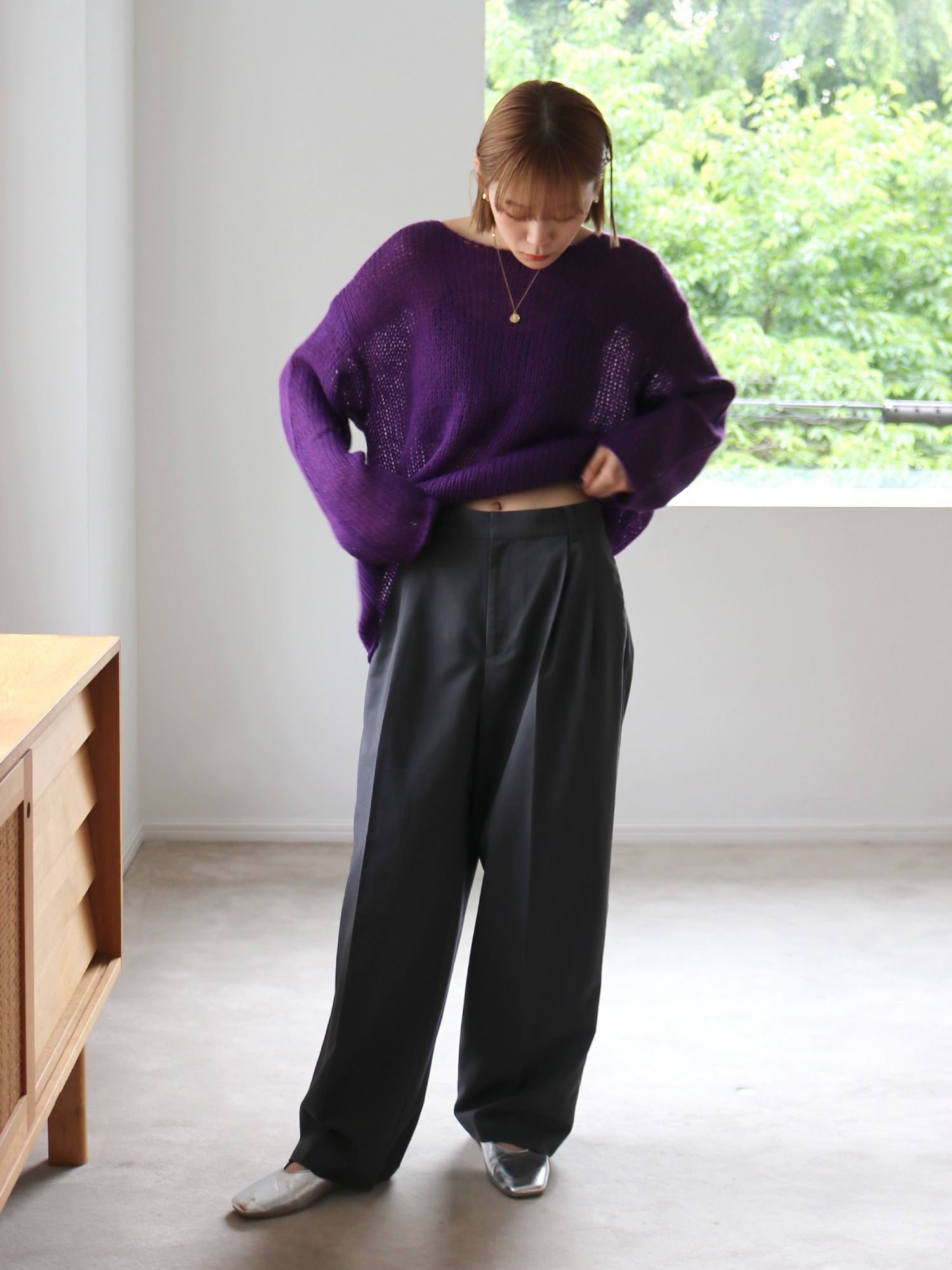 日本 Ungrid - 質感鉤針落肩針織上衣-淺灰 (F)