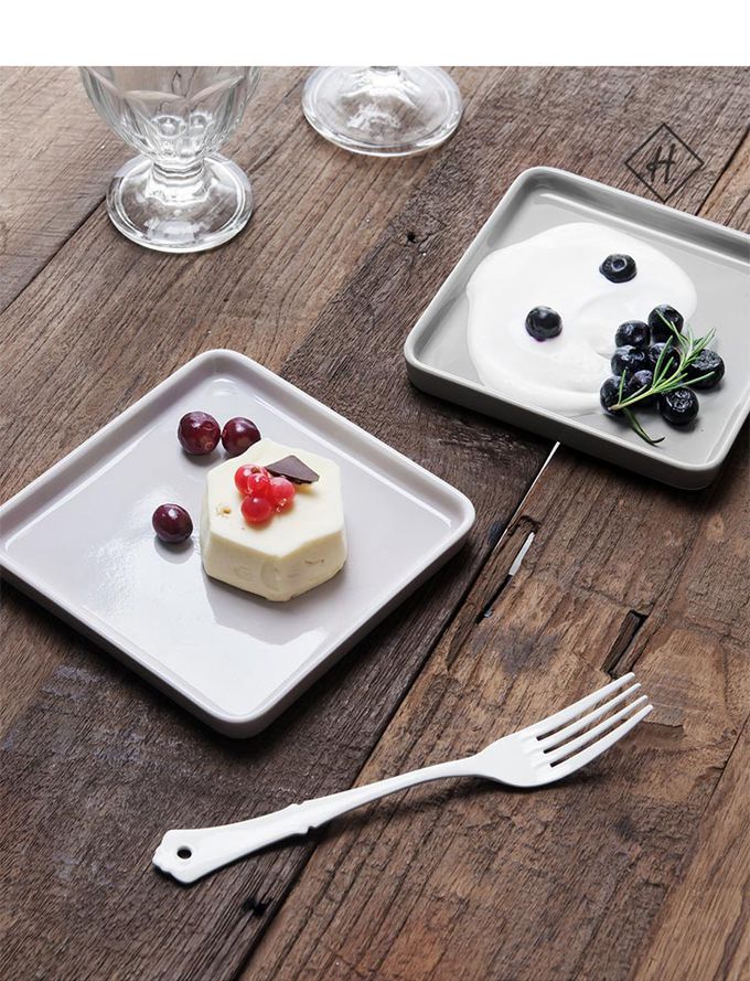 韓國 SSUEIM - LEED系列莫蘭迪陶瓷方形淺盤14cm (灰色)