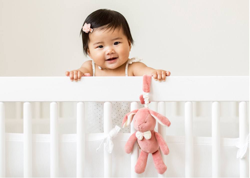 以色列 mezoome - 有機棉精品床寢-新生寶貝超值組-土耳其藍-紗布包巾+吊掛小玩偶 阿里鱷魚