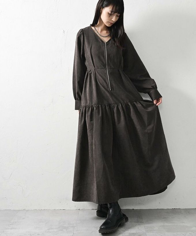 日本 ELENCARE DUE - V領拉鏈桃皮絨優美長袖洋裝-黑