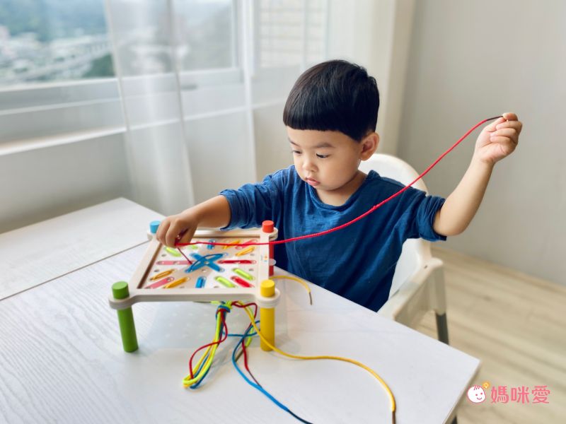 法國Janod - 小小STEAM系列-【熱銷補貨到】穿線桌