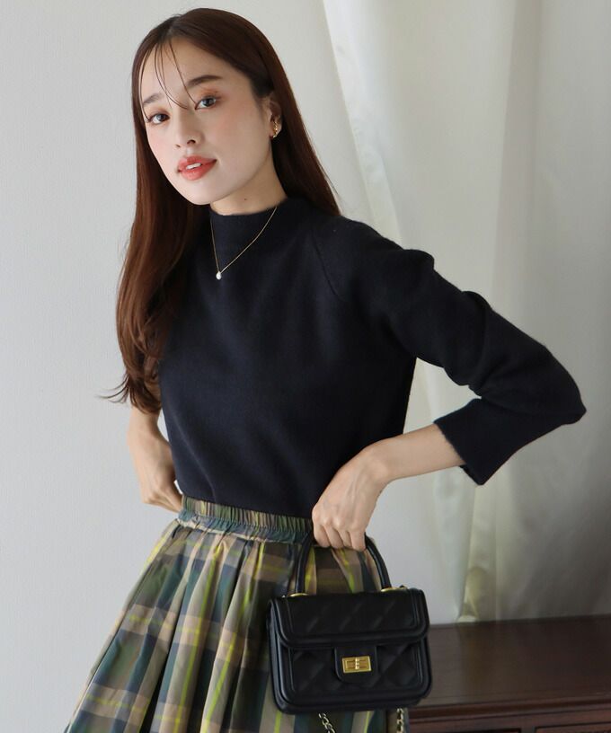 日本 BLUE EAST - 優雅立領針織上衣-草綠