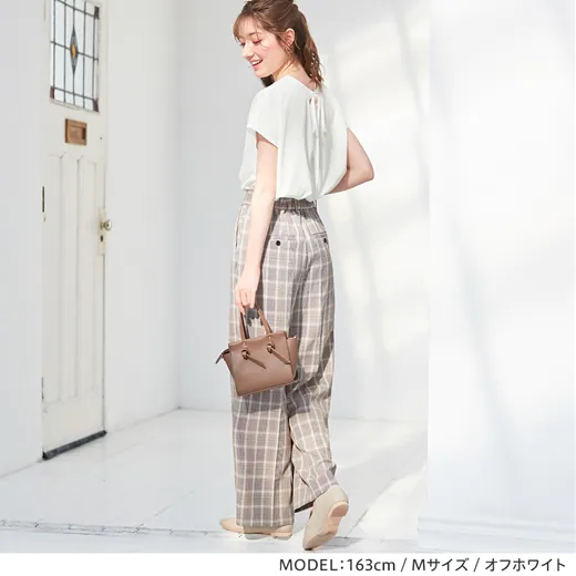 日本 BELLUNA - 氣質圓領抓皺雪紡短袖上衣-碎花-黑