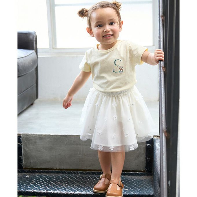 日本 petit main - 荷葉邊英文刺繡短袖上衣-R-白