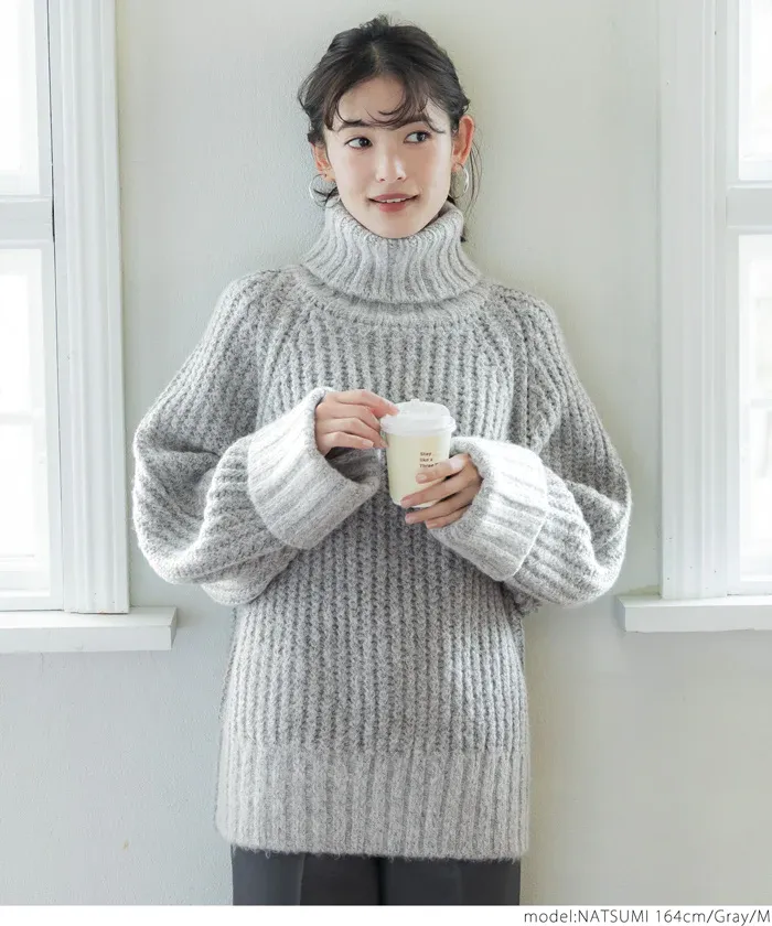 日本 COCA - 份量感高領寬鬆粗編織毛衣-淺灰
