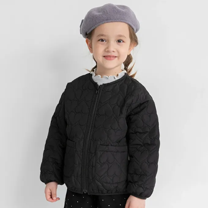 日本 BRANSHES - 甜美心型絎縫輕盈保暖無領外套(可機洗)-黑