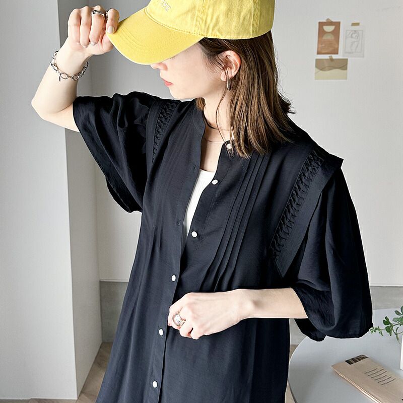 日本 Classical Elf - 優雅垂墜感排扣長版襯衫-米杏