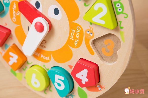 Hape - 快樂時鐘立體木拼圖-(新版)