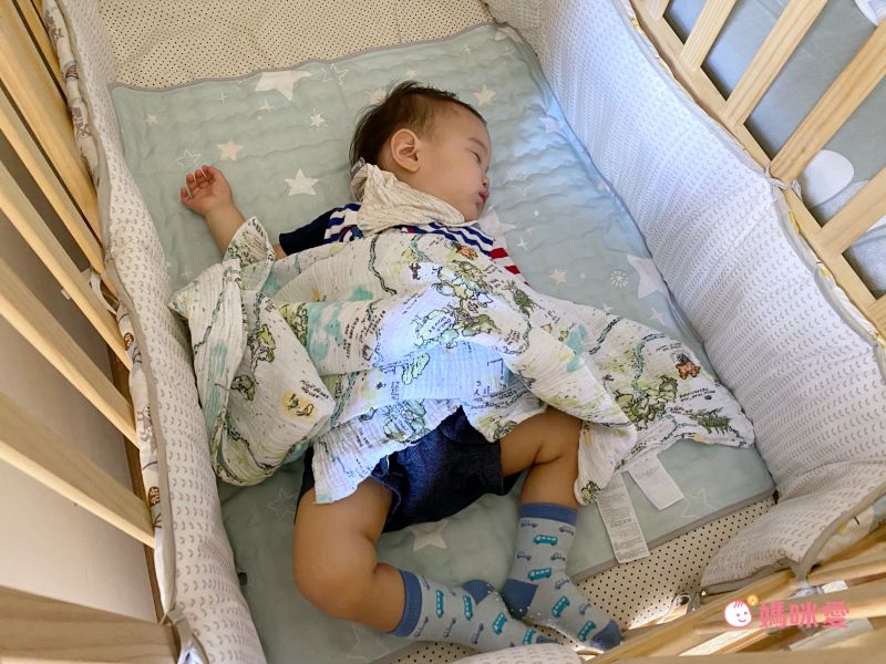 韓國Lolbaby - Hi Jell-O涼感蒟蒻床墊_防水隔尿款-加大款-(夏夜兔兔)