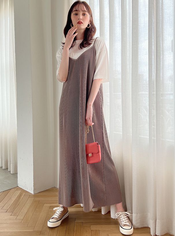 日本 GRL - 短袖上衣x楊柳細摺吊帶裙2件組-淺可可 (F)