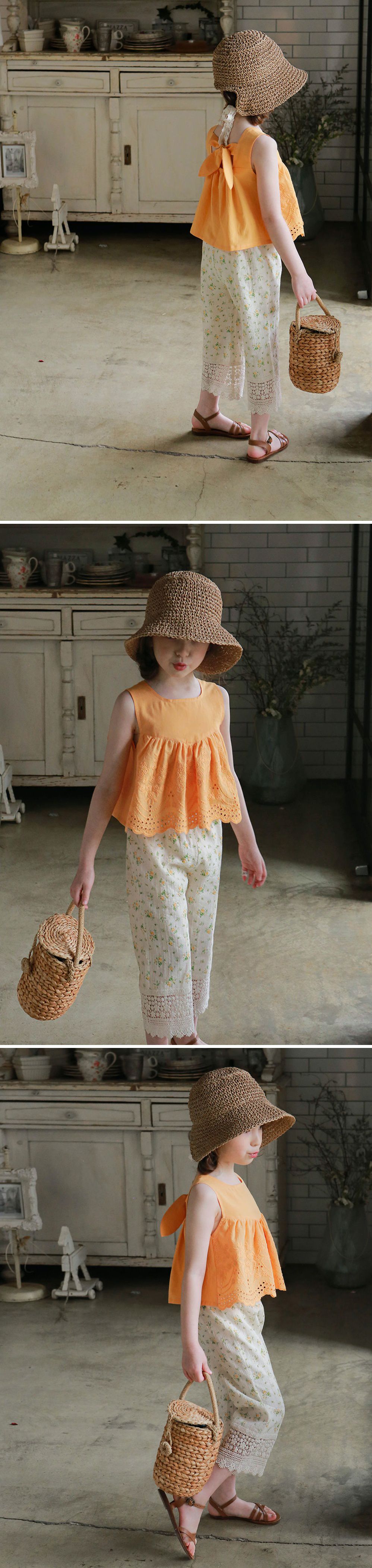 韓國 PuellaFLO - 後背蝴蝶結鏤空雕花上衣-橘