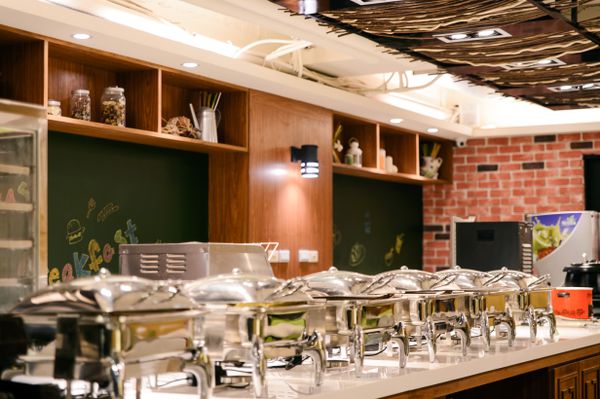 奇異果快捷旅店-台中成功店 ★