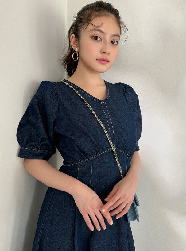 日本 GRL - V領酷甜丹寧泡泡短袖洋裝-海軍藍