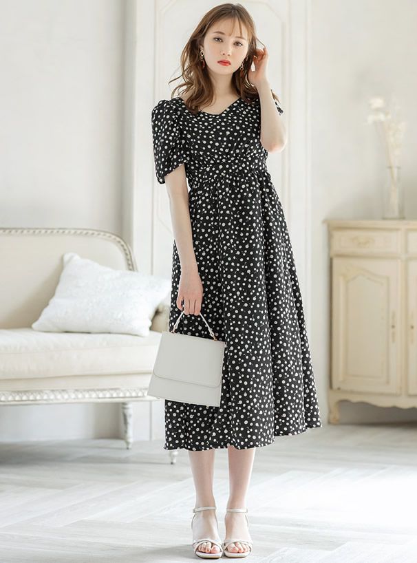 日本 GRL - 櫻桃點點V領復古泡泡短袖洋裝-黑