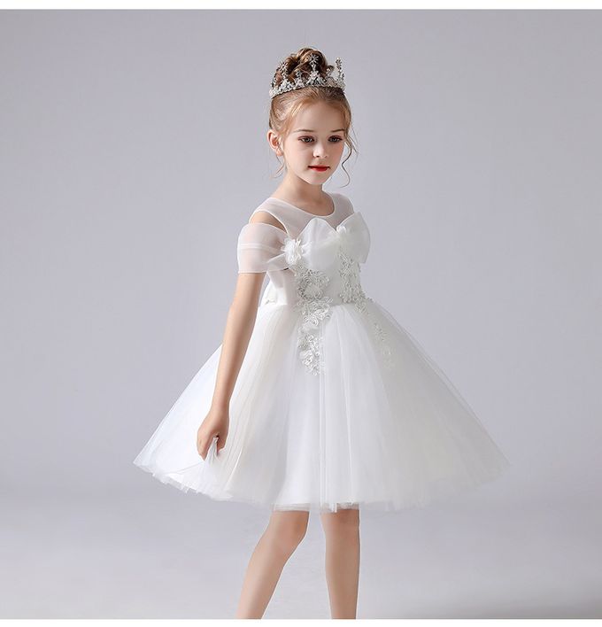 蝴蝶落肩袖網紗花朵小禮服-白色