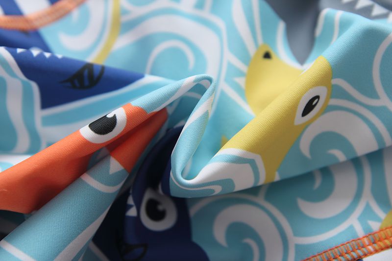 男寶長袖連身泳裝(附帽子)-快樂鯊魚-深藍+白+淺藍