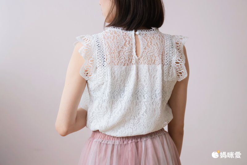 日本 BLUE EAST - 氣質小V領排釦短袖洋裝-素色-綠 (M(Free))