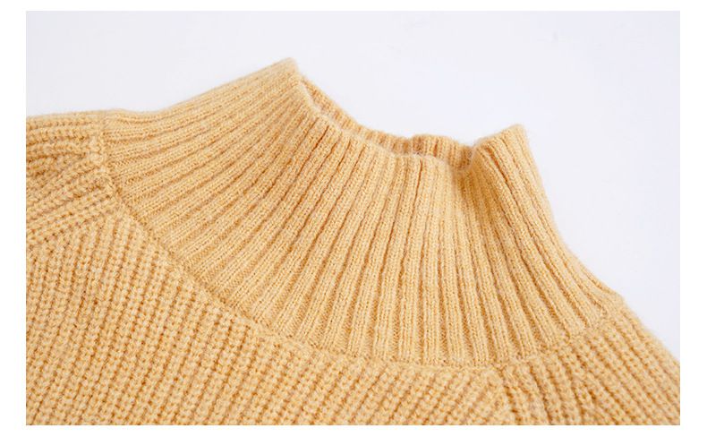 加厚半高領開衩長袖針織上衣-杏色