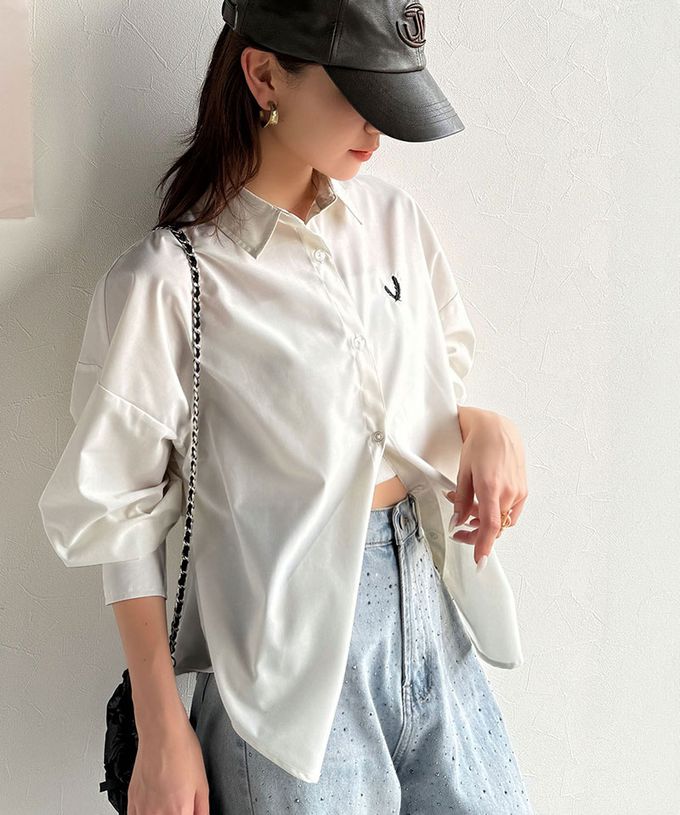 日本 Classical Elf - 羽毛logo刺繡 落肩率性襯衫-白