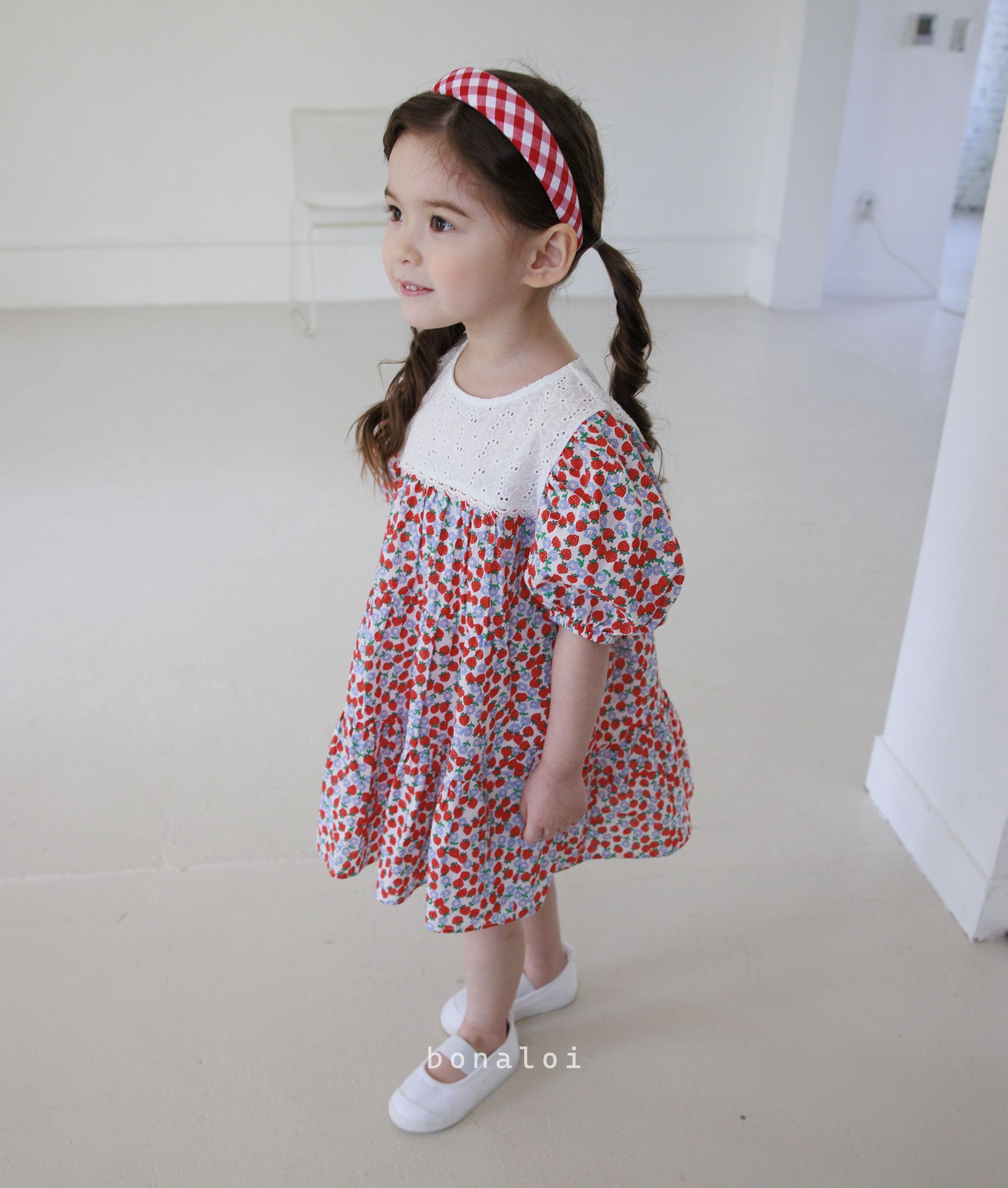 韓國 Bonaloi - 胸前雕花鏤空花朵洋裝-紅