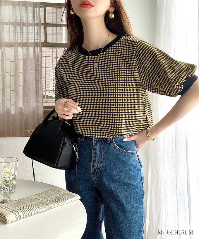 日本 Classical Elf - 緹花圓領彈性泡泡五分袖上衣-淺灰