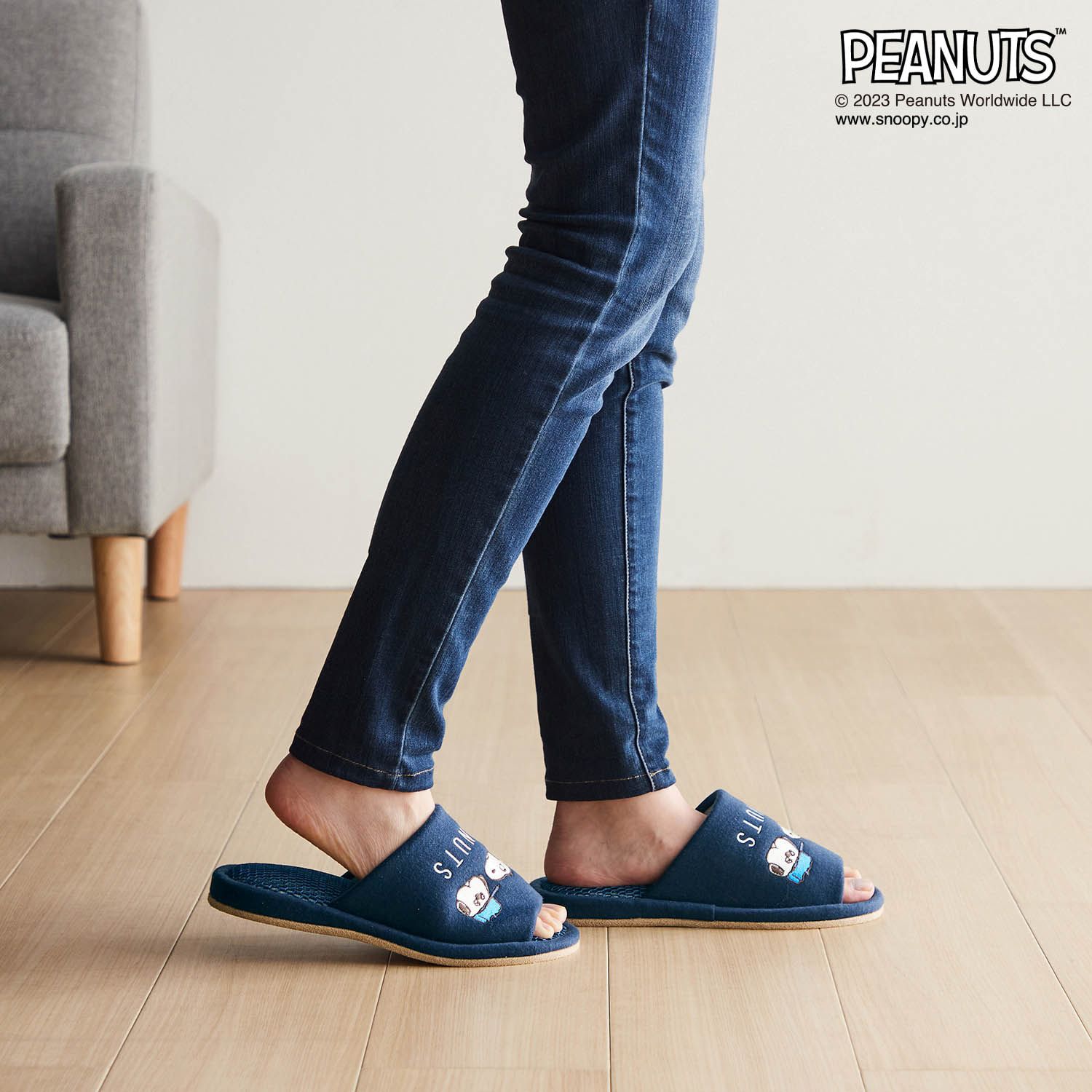 日本千趣會 - SNOOPY 刺繡印花網眼透氣室內拖鞋-俏皮紅 (L(24-25.5cm))