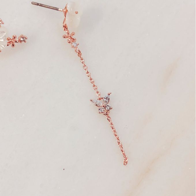 韓國 Soo&Soo - 絕美花鈿不對稱耳環-時尚銀 ((左)1.7cm，(右)5cm)