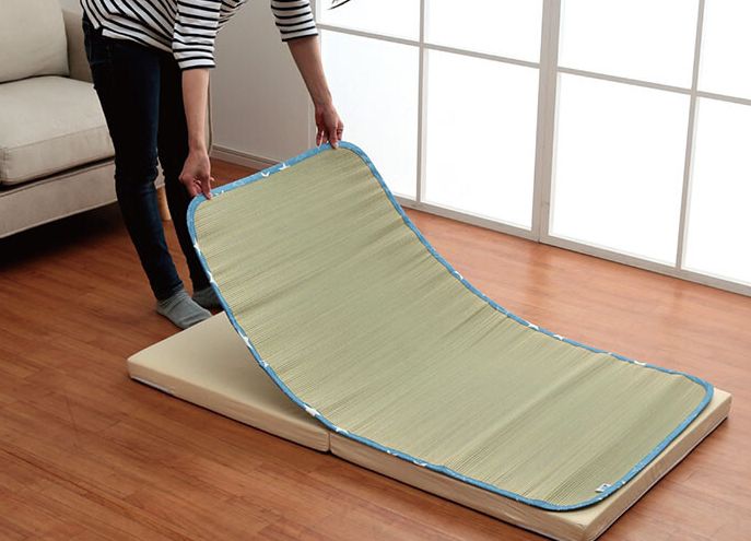 日本池彥 - 日本製抗菌防臭濕度調節 藺草草蓆/睡墊-一般款-星星粉 (70x120cm)