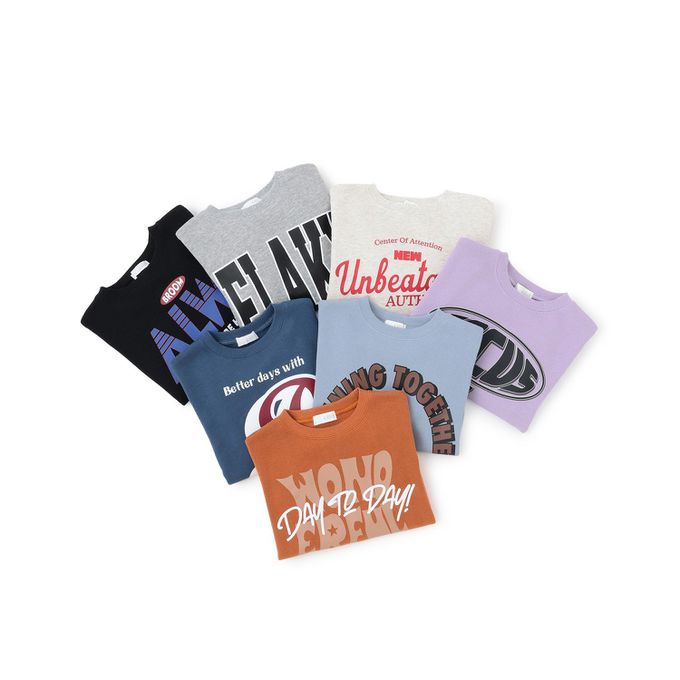 日本 b-ROOM - 100%棉 美式印花縮口大學長袖上衣-燕麥