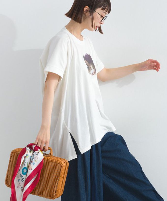 日本 Lupilien - 療癒休閒感落肩長版T恤-貓咪照片-白