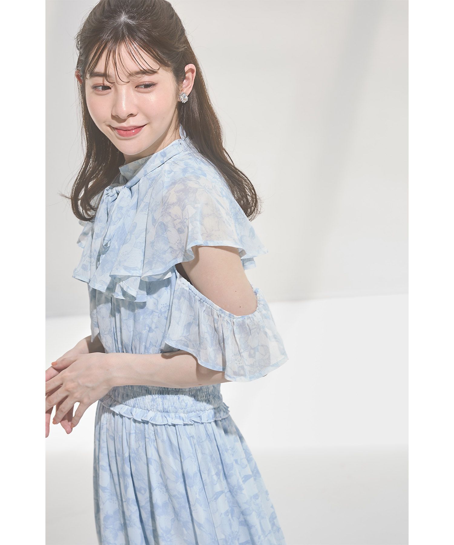日本 tocco-closet - 浪漫時光碎花雪紡洋裝-寶貝藍