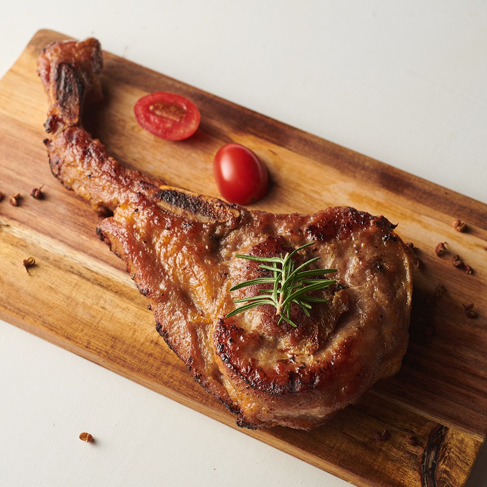 頂級餐廳指定使用【雲林 究好豬】教父牛排 饗饗 旭集選用